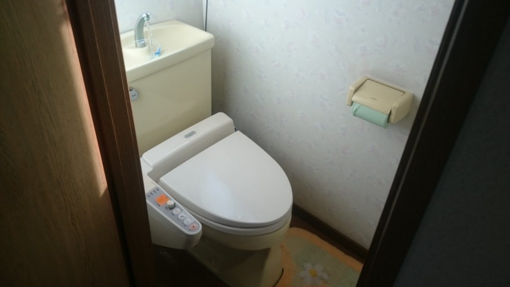 三島のリフォームで自宅トイレの取替工事をしました 三島コーポレーション Official Blog